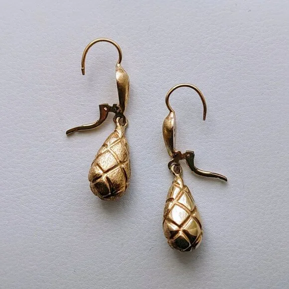 Vintage European Italy Solid 18K Yellow Gold Dangle Drop Leverback